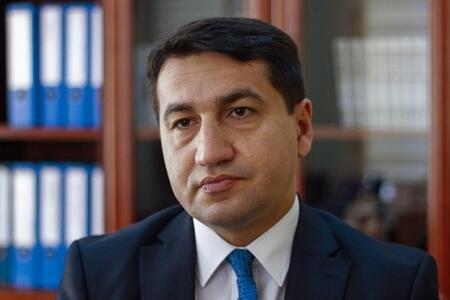 Biabırçı da olsa, pul aldığını deyir - Hikmət Hacıyev